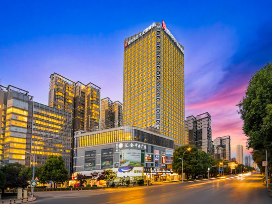 宜尚酒店(安顺黄果树大街大润发店)