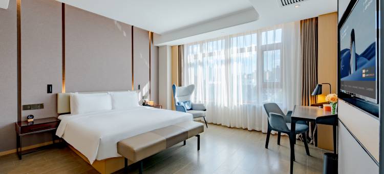 长春经开区南湖大路亚朵酒店图片