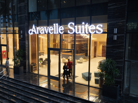 Aravelle Suites