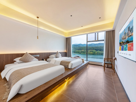 澜舍·溪岸客栈(公交总站店)