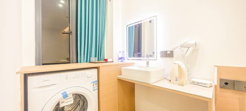 信宜欢朋城市民宿图片