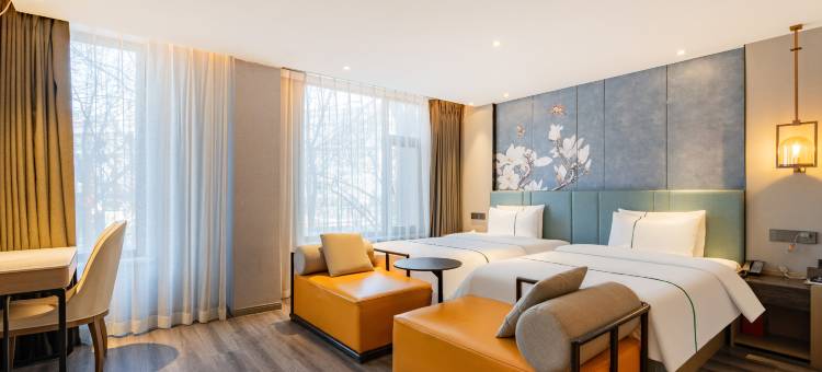 白玉兰酒店(天津五大道民园广场景区店)图片