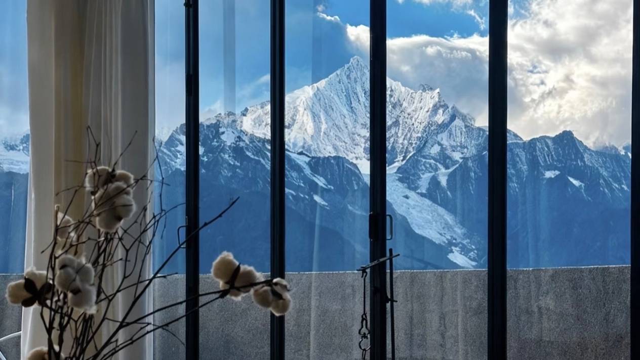 MU暮景·观景别院(四姑娘山景区店)图片