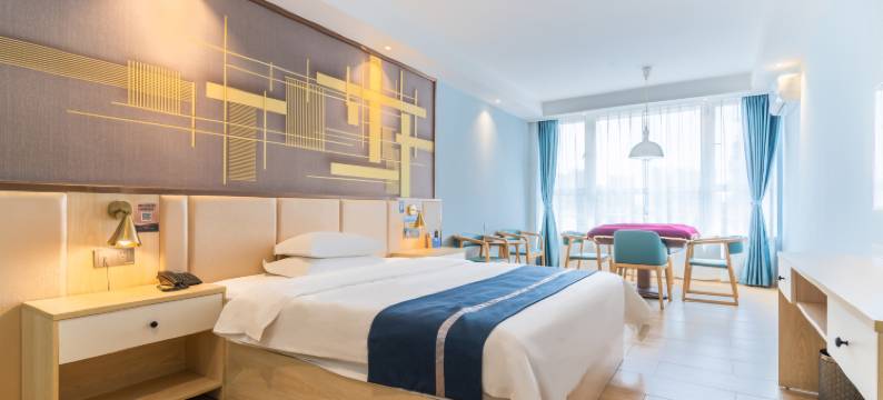 柏悦时尚酒店(江门东站店)图片