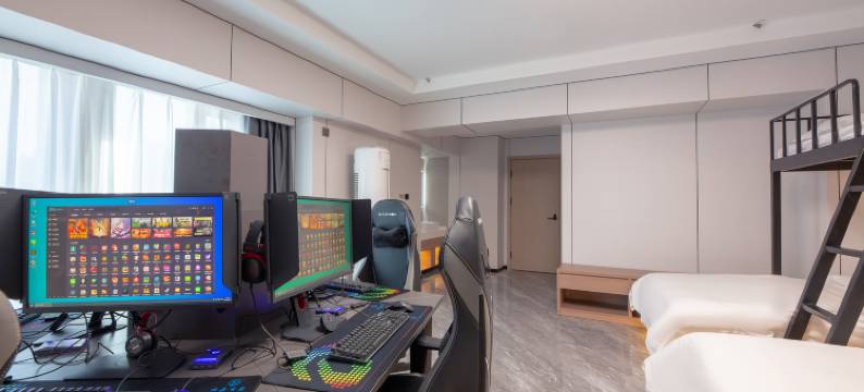 俎嘉电竞电影酒店(石家庄火车站塔坛商贸城店)图片