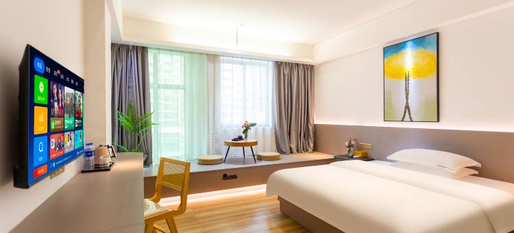 转角城市酒店(奥飞广场中骏世界城店)图片