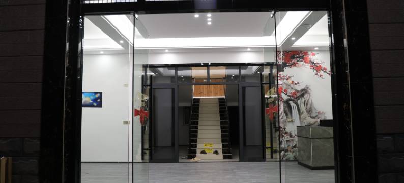 望仙谷·鹏锦·原木环山观景美宿(华坛山汽车站店)图片