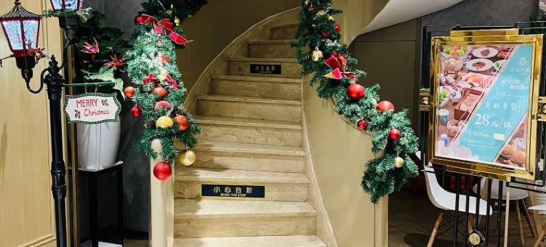 白玉兰酒店(上海田子坊马当路地铁站店)图片