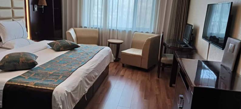 格尔木西源假日酒店图片