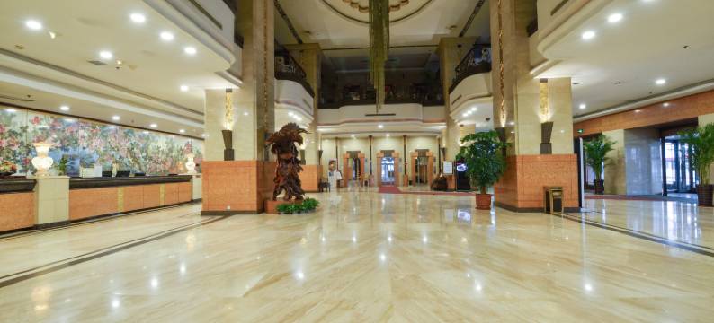 大连昱圣苑国际酒店(罗斯福广场西安路地铁站店)图片