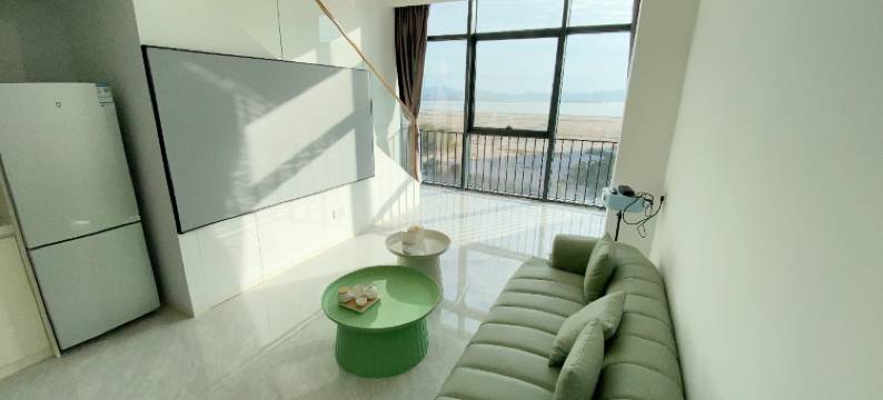 小悠家海景LOFT公寓(汕头领荟湾高铁站店)图片
