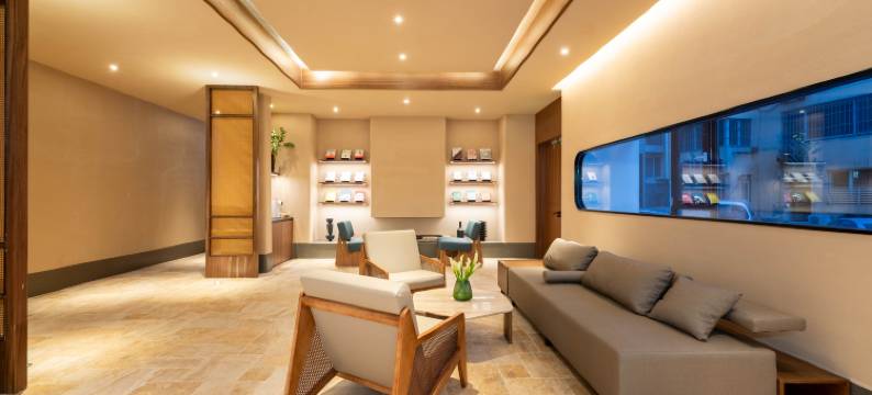 青岛五四广场麦凯乐亚朵酒店图片