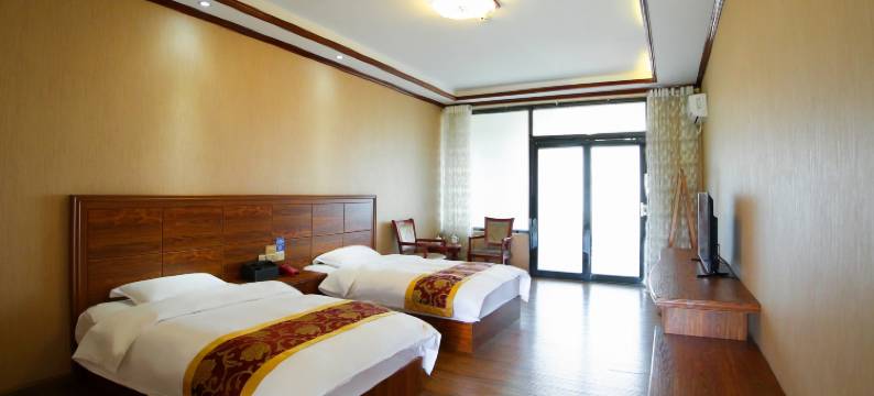 龙陵热水塘温泉酒店图片