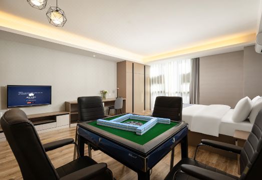 Homeinn Ripple Yun Hotel (Anning Outlets) Hotel Overview