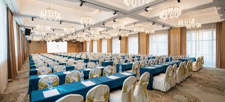 世家轻奢酒店(兰州西固金城中心店)图片