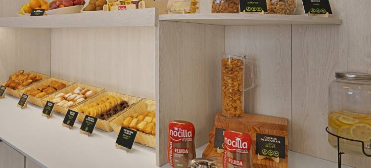 加泰罗尼亚拉斯卡纳斯酒店(B&B HOTEL Logroño Las Cañas)图片