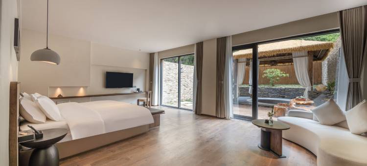 追山茗境温泉度假酒店(理小路店)图片