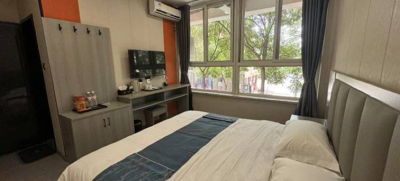 贺兰乾柜宾馆图片