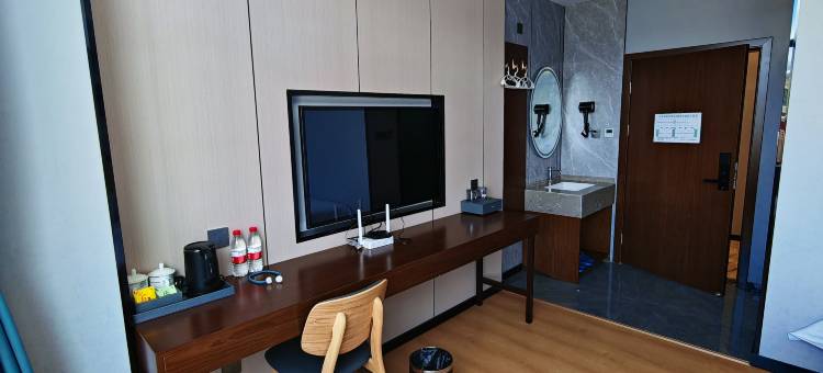 墨竹工卡泊客湾假日酒店图片