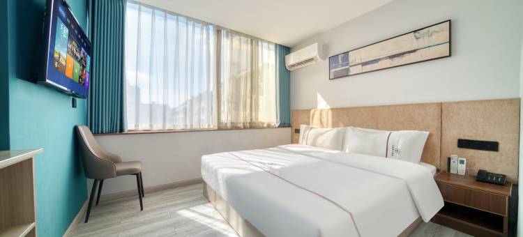 甘棠桥大酒店(湖州爱山广场衣裳街店)图片