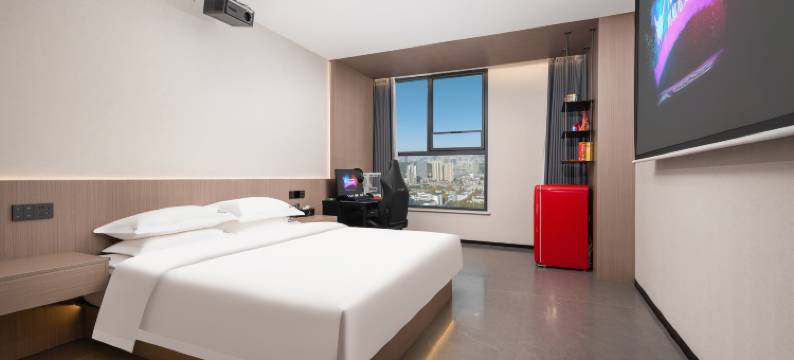 蚂蚁电竞酒店(信阳万达广场店)图片