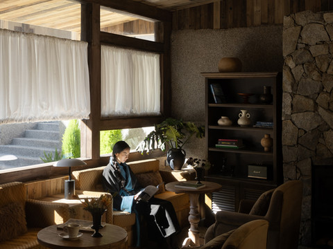 香格里拉璞云悬山LIFE民宿(独克宗古城大佛寺转经筒店)