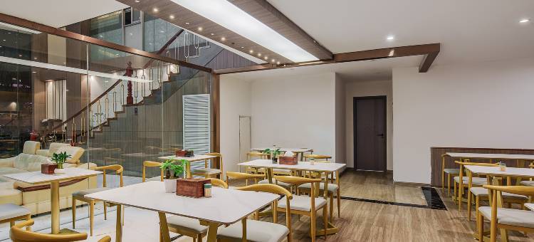 潮漫酒店(广州白云站江南市场店)图片