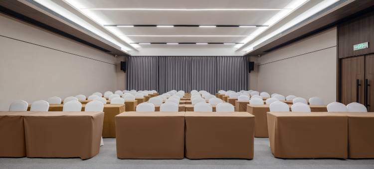 莫林锦尚酒店(南宁朝阳广场地铁站三街两巷店)图片