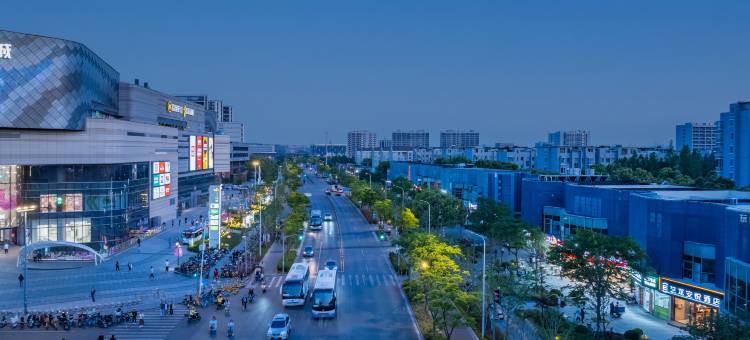 艺龙安悦酒店(上海第二工业大学顾唐路地铁站店)图片