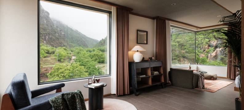 奔子栏喜林苑纳达山居图片