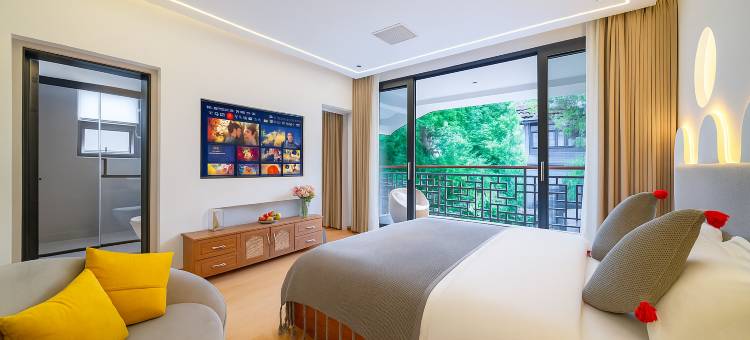 楠溪别院·Balcony古城观景·智能影音客栈(楚雄彝人古镇景区店)图片