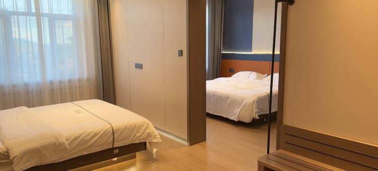 乌兰布统铭玥山庄图片