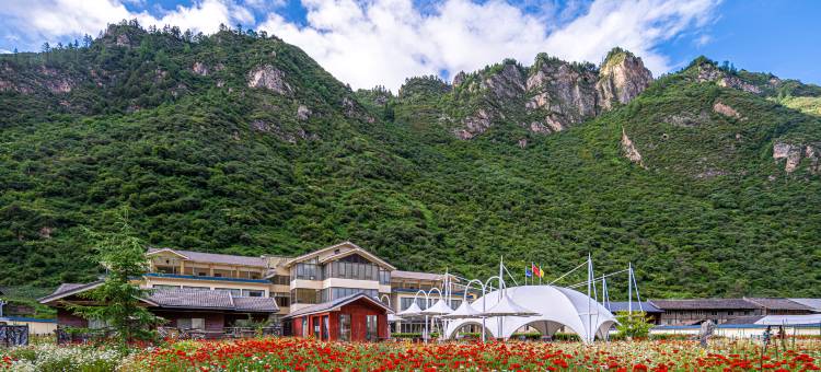 松潘岷山丽呈酒店图片
