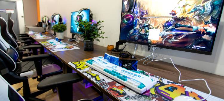 迦曼电竞商务酒店图片