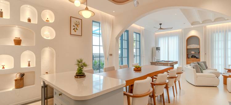 下龙别墅 · 步行3分钟到海滩 | 泳池·按摩浴缸&桑拿(Ha Long Villa 3 min to Beach | Pool-Jacuzzi& Sauna)图片