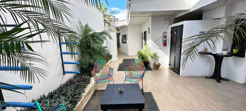 塔马林德冲浪牧场酒店(Surf Ranch Tamarindo)图片