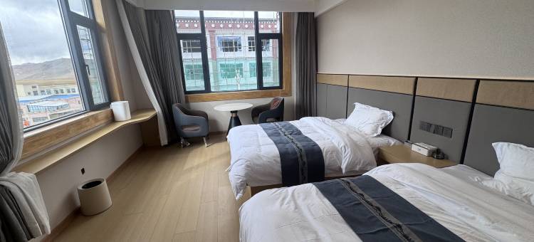 格仁措大酒店图片