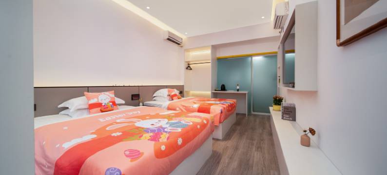 金谷春・溪畔环山・StarryNight・草坪美宿(皖南川藏线月亮湾景区店)图片