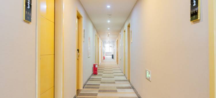 新鸿运商务酒店(乌鲁木齐西山路店)图片