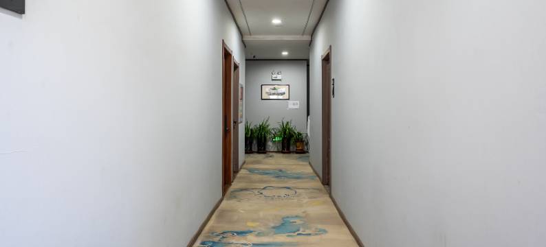 铭江悦温泉酒店(丹东鸭绿江江畔安东老街店)图片