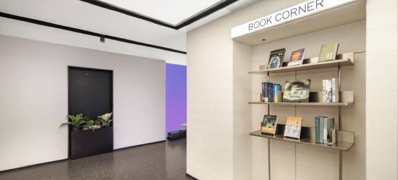 重庆解放碑小什字地铁站轻居酒店图片