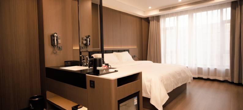 敖麓朵雅商务酒店(富锦市中央大街店)图片