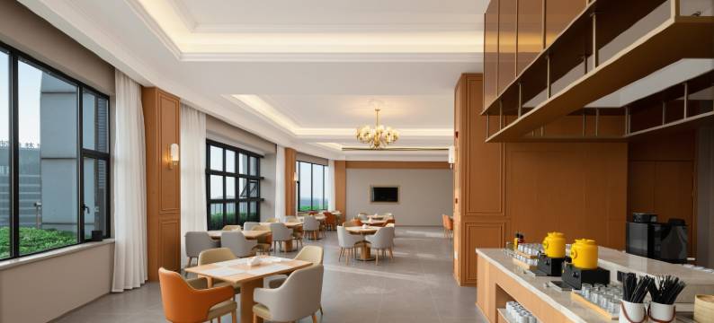 维也纳酒店(上饶市中心广场万力时代店)图片