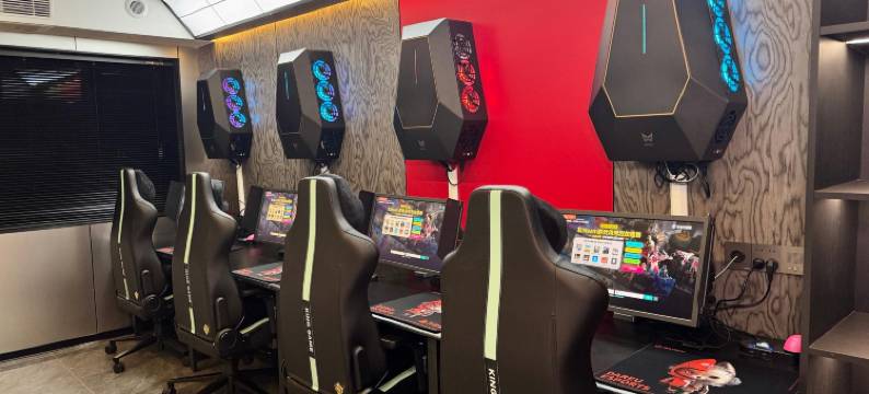 骏龙臻品电竞酒店(人民西路店)图片