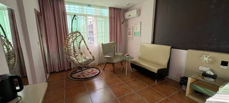 小时光主题公寓(河源亚洲第一高喷泉万隆城店)图片