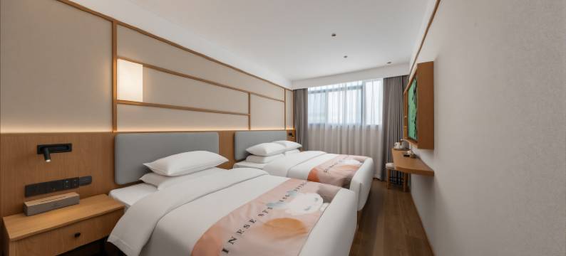 仟那美宿酒店(开封清明上河园店)图片