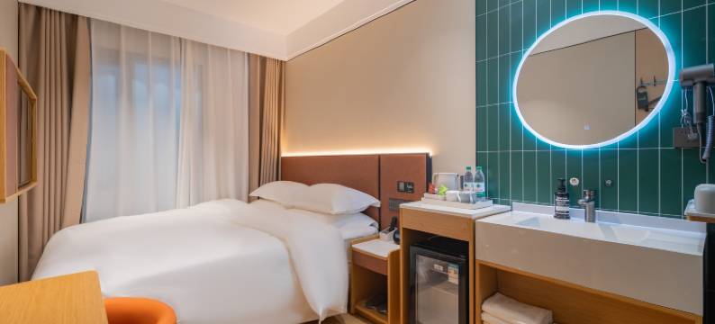 开蔓铂金酒店(北京安贞医院和平西桥地铁站店)图片