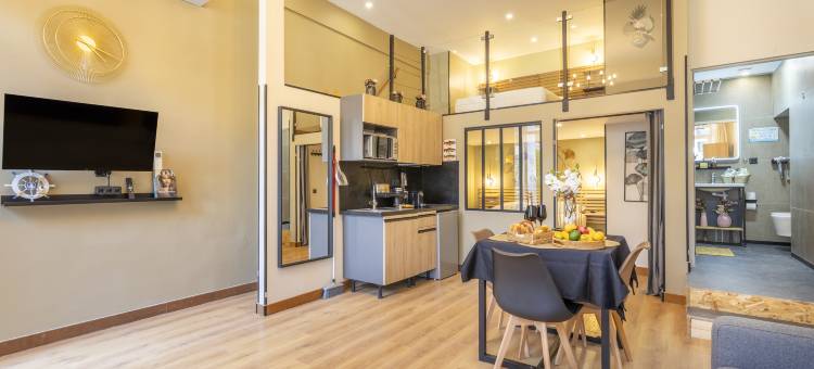 ADIRA马赛蒙特格兰酒店(ADIRA Marseille Montgrand 2 étoiles)图片