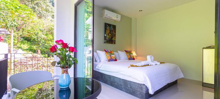 巴东罗萨林海景酒店(Rossarin Sea View Patong)图片