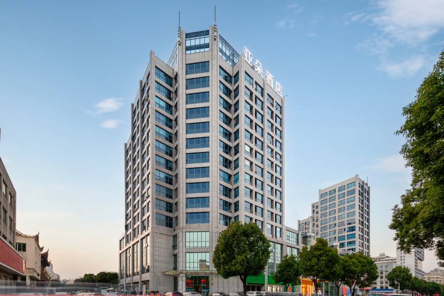 台州路橋銀安街亞朵酒店
